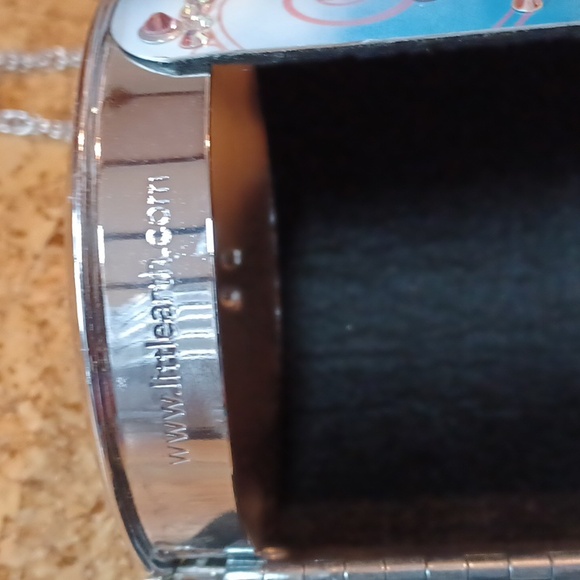 Little Earth Cyclone Flair Purse With Swarovski Crystals - Picture 9 of 9